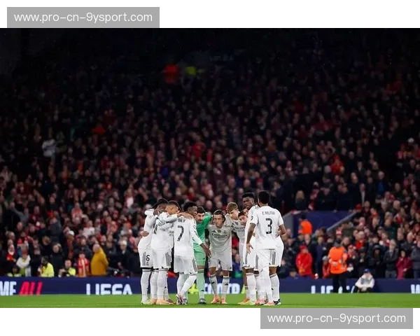 红黑与深红的宿命交响：当AC米兰遇见曼联，足球之魂在巅峰重塑