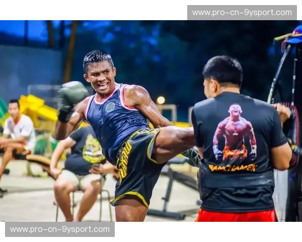 诸神之战：当“泰拳王子”播求碰撞“西蒙·马库斯”，谁才是站立格斗的终极信仰？